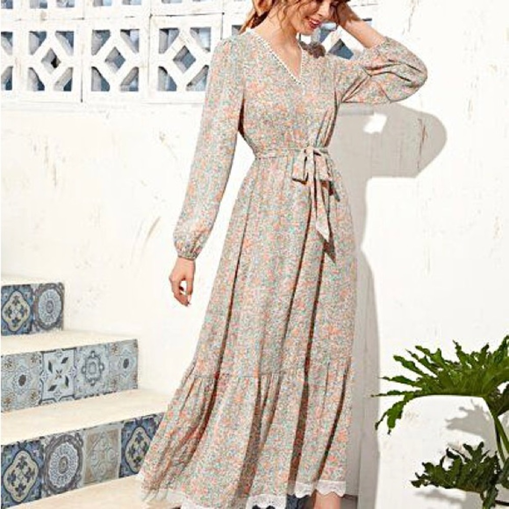 NWOT Floral Maxi Dress